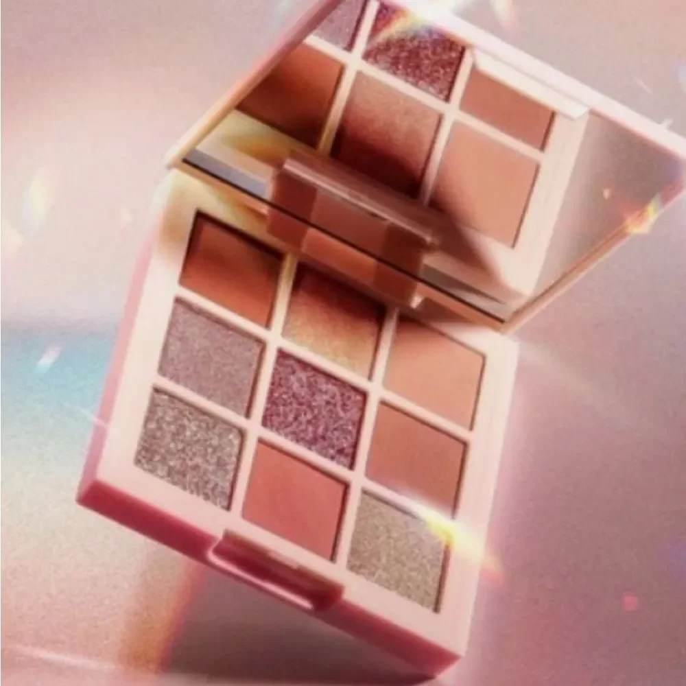 Ciate‎ London 9 Piece Metallic & Mattes Eyeshadow Palette
